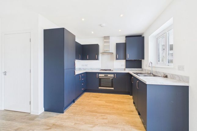 51, Long Croft Cresecent, Hayle photo 4