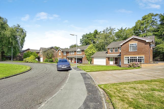 13, Sandfield Drive, Greater Manchester photo 3