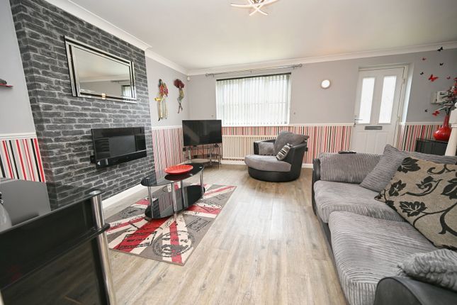 10, Beaulieu Close, Barnsley photo 2
