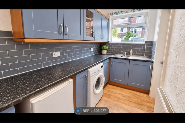 Adwick Place, Leeds photo 2
