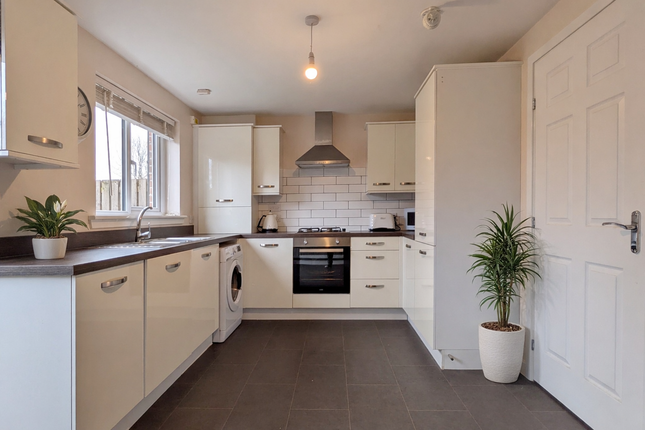 22, Kersebrock Place, Larbert photo 3