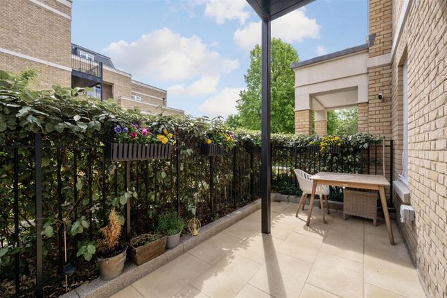1 Pakenham House, Atkinson Close, Wimbledon photo 3