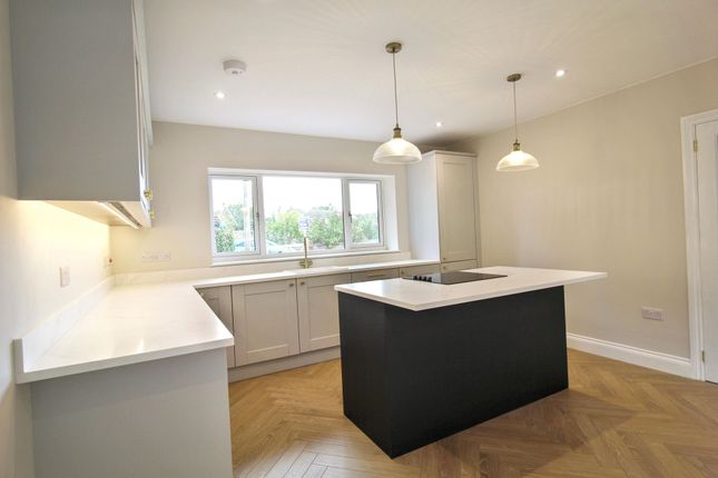 Todo Mio Long Stratton Road, Norwich photo 3