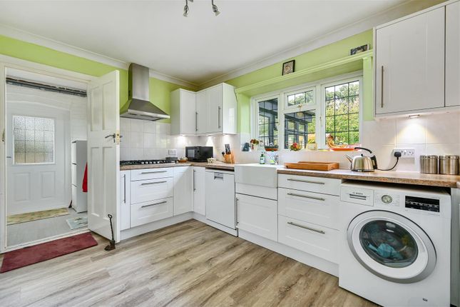 186, Cooden Drive, Bexhill on Sea photo 3