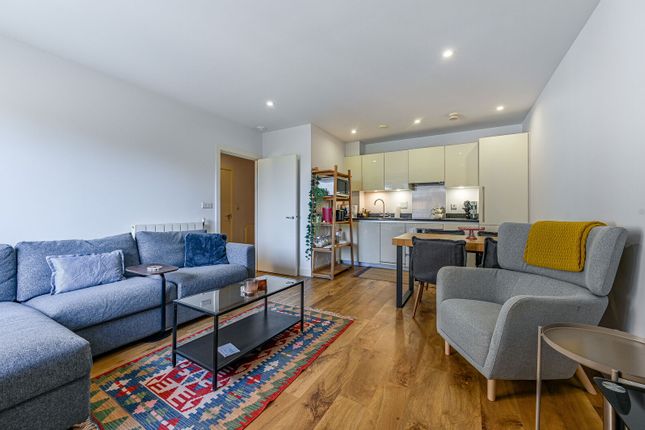 Meadowside, Kidbrooke photo 2
