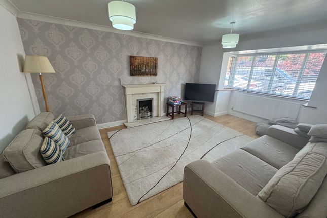 12, Avonhead Close, Bolton photo 2