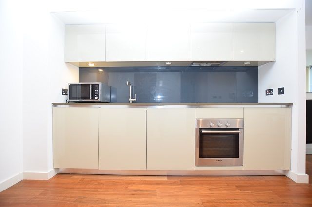 Apt 32, Sheffield photo 2