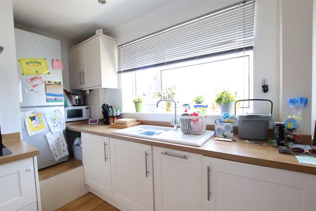 Maisonette for sale in Lower Elmstone Drive, Tilehurst, Reading