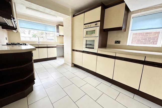 6, Surrenden Road, Staplehurst photo 4