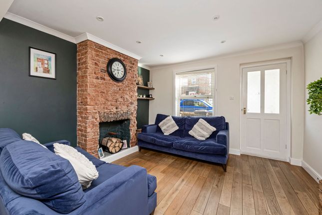 16 St. Marys Road, Burgess Hill photo 3