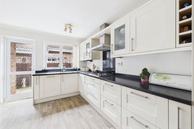 18 Avon Road, Nottingham photo 4