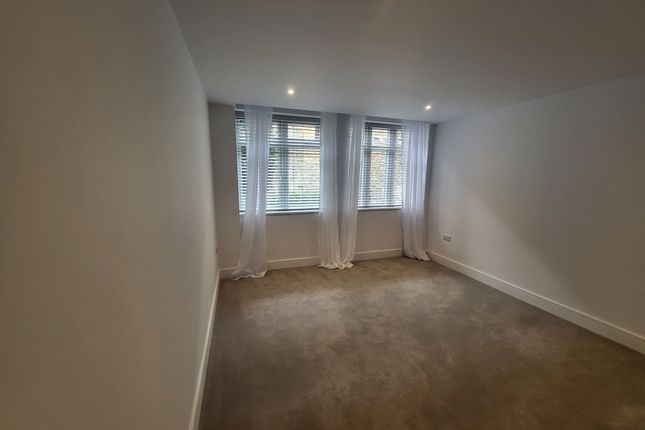 Flat to rent in Abbey Close, Abingdon, Oxon