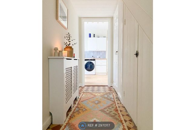 Flat, Tolcarne Road, Newquay photo 3
