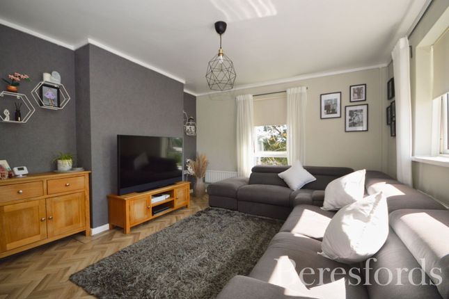 30, Prospect Place, Collier Row photo 2