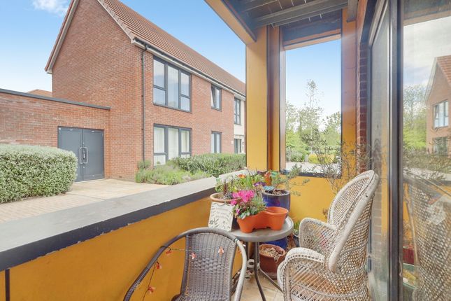 Flat 1, PRINCESS HOUSE, Cole Court, Southend-on-sea photo 2