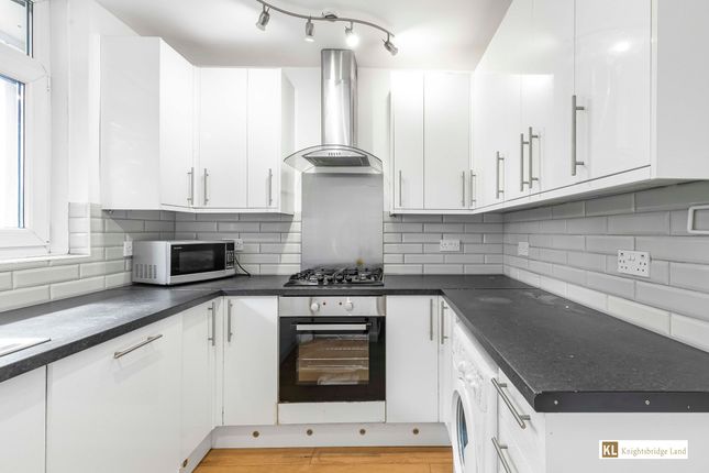 Thumbnail Flat for sale in Sovereign House, Cambridge Heath Road, London