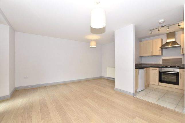 Flat 10, St Peters Place,, Lower Bristol Road, Somerset photo 4