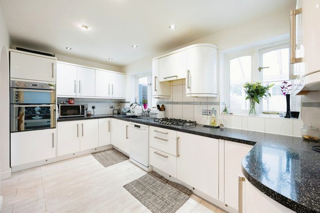 Detached house for sale in Bluebell Close, Kingsnorth, Ashford