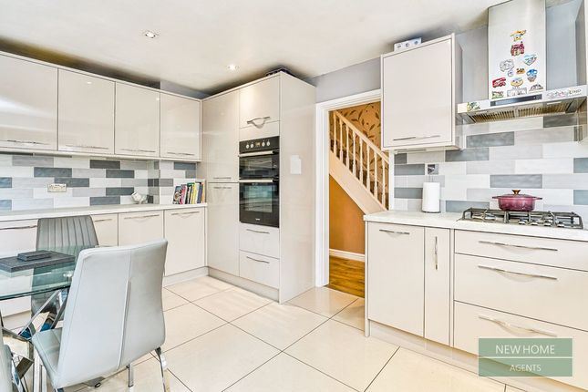 26, Newton Gardens, Birmingham photo 4