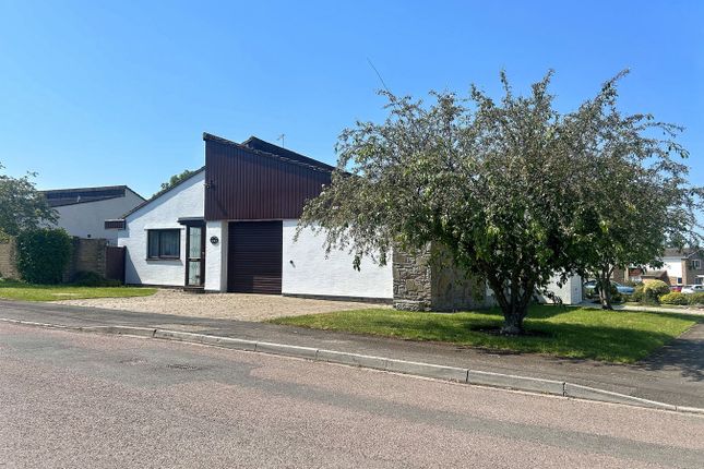 3-bed house on 20, Court Meadow, Berkeley, £410,000