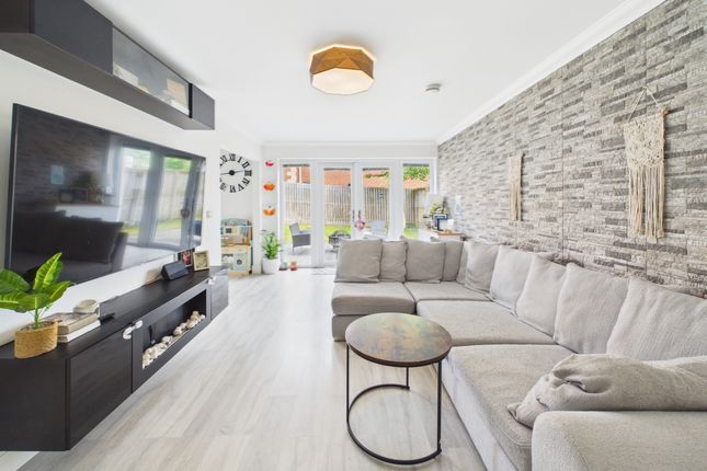27 Hamilton Grove, Glasgow photo 4