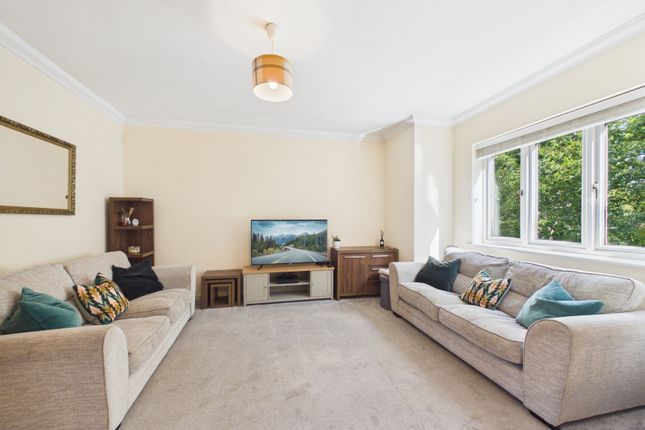 70, Woodruff Way, Cardiff photo 2