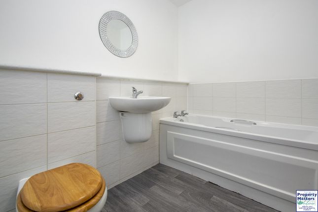Flat for sale in Barclay House, West Langlands Street