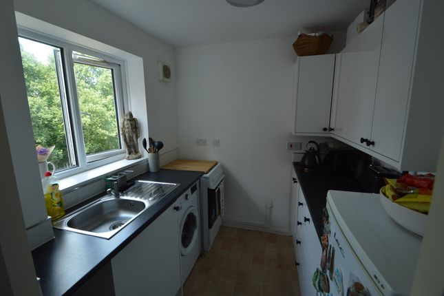 Topaz House, Percy Gardens, Worcester Park photo 3