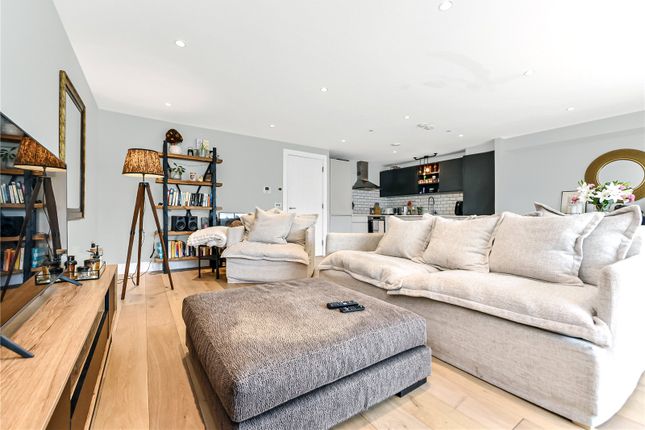 Flat 10, 2A, Highshore Road, Peckham, London photo 2
