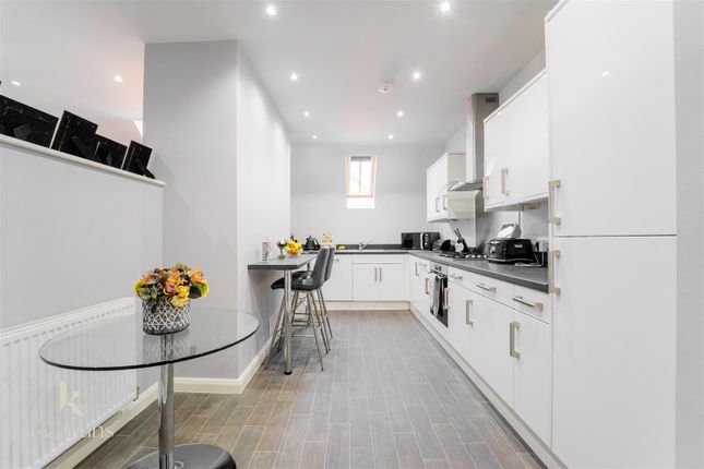 Apartment 10, 41, Hospital Road, Manchester photo 2