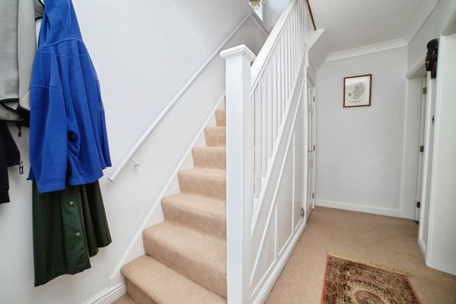 122, Huthwaite Road, Nottinghamshire photo 3