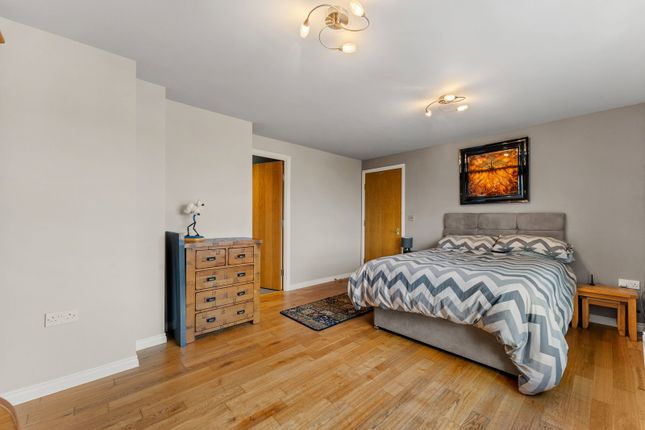 The Rowans,Apartment 11, Hampton Court Way, Widnes photo 4