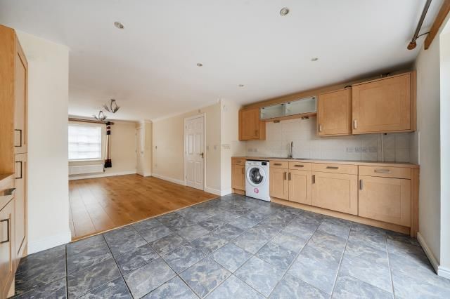 23, De Breos Court, Hereford photo 4