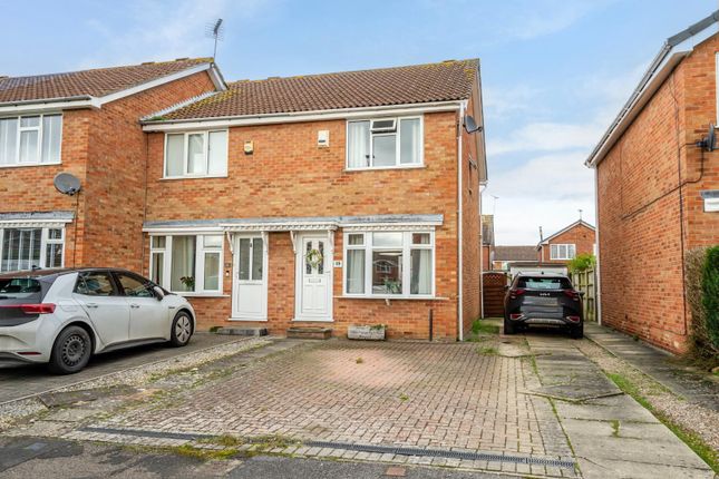 Town house for sale in Orrin Close, Woodthorpe, York