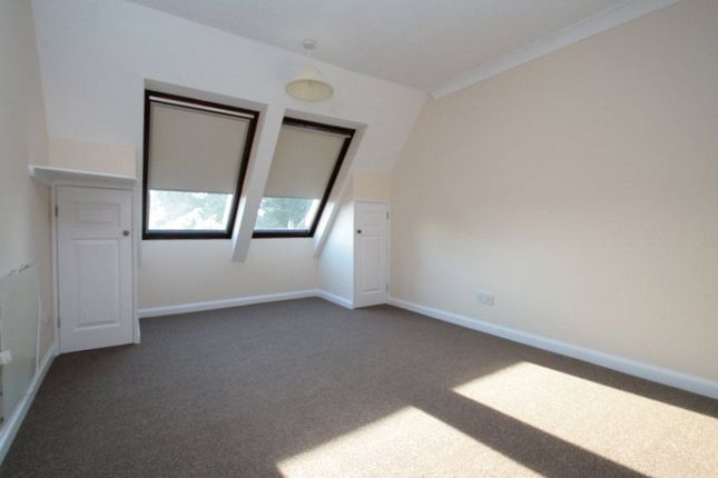 Flat to rent in Worthing Road, Wick, Littlehampton, West Sussex