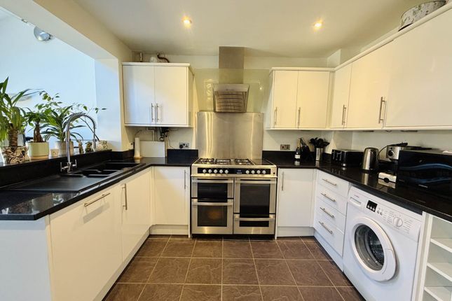 13, Flemming Avenue, Oxford photo 2
