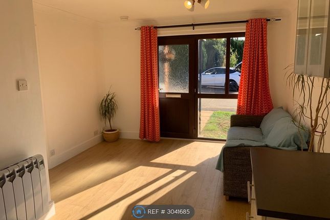 Launditch Crescent, Downham Market photo 4