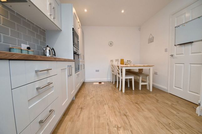 25, Willow Mews, Barnsley photo 3
