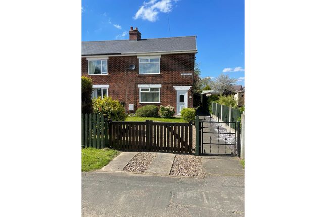Thumbnail Semi-detached house for sale in Windsor Lane, Crowle