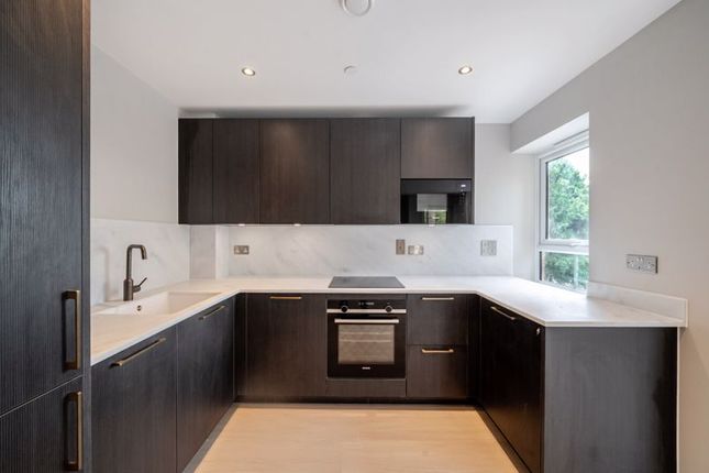Flat 2a, 88 Riddlesdown Road, Purley photo 4