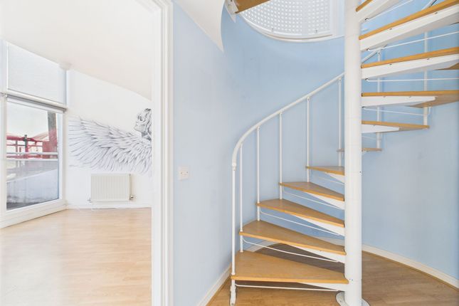Apartment 51,  2, Royal Quay, Liverpool photo 2