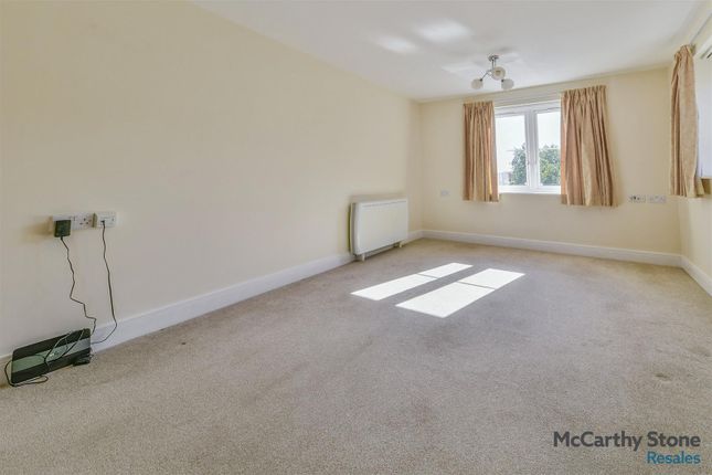 16 Goodes Court, Baldock Road, Royston photo 4