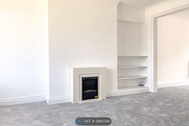 Repton Close, Carshalton photo 5