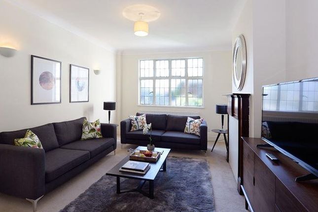 Flat to rent in Strathmore Court, Park Road, St. John's Wood, London