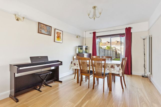 155, Lynton Road, Harrow photo 4