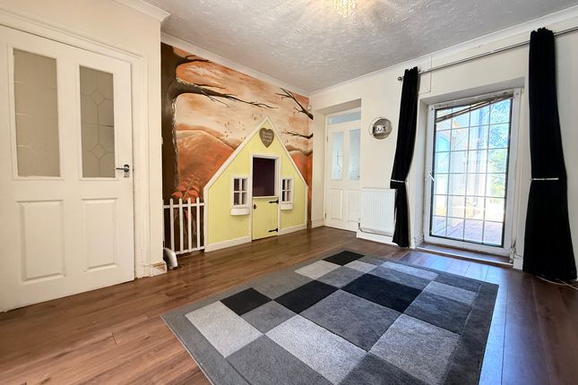 20 Clifton Street, Aberdare photo 5