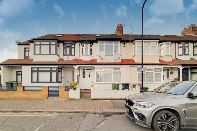 Thumbnail Property to rent in Overton Road, Waltham Forest, Waltham Forest