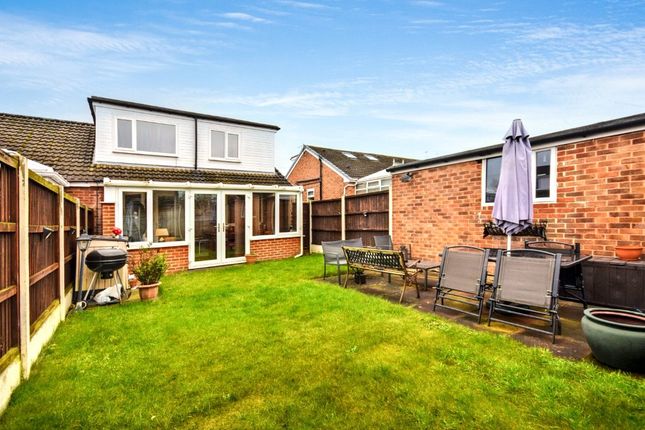 4, Moor View, Wakefield photo 2