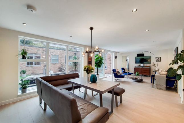 Thumbnail Mews house for sale in Herron Walk, London