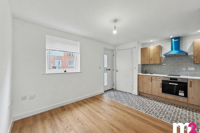 56, Ariel Reach, Newport photo 3
